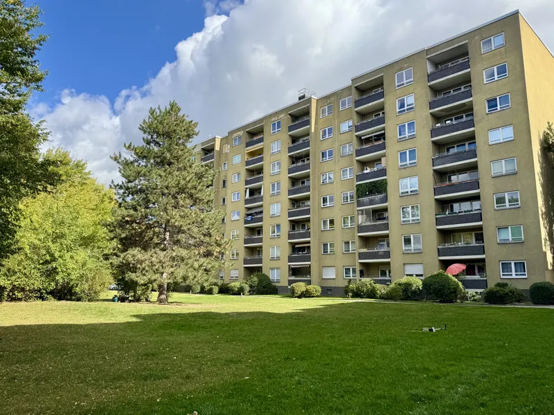 Vollständig modernisierte 4-Zimmer-Wohnung mit Balkon, Aufzug und Gäste-WC – in Berlin-Lichtenrade — photo 1